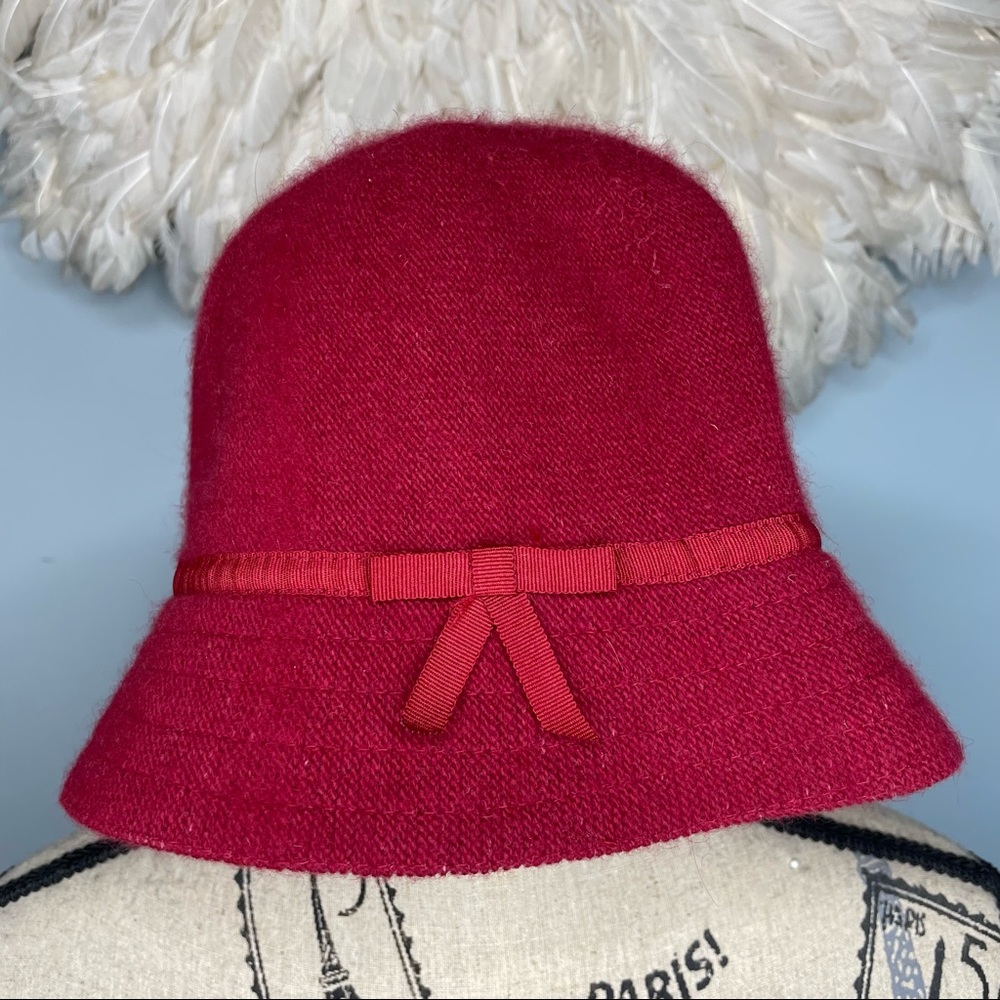 Vintage Gap Red Rabbit Hair Trendy Bucket Hat Spring